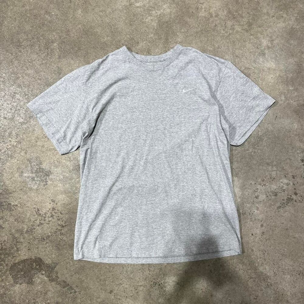 Nike Men's Grey T-shirt